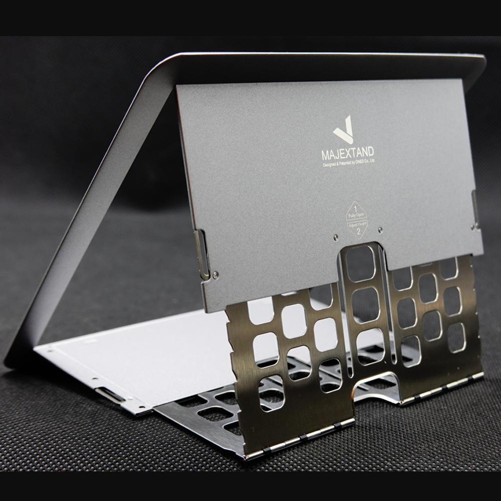 Majextand - Ständer für MacBook / Laptop 6 Laptop-Ständer günstig online kaufen bei Inter Commerce. Onlineshop für Software, Bücher, Games MAJEXTAND-Laptop-Staender-Ansicht2